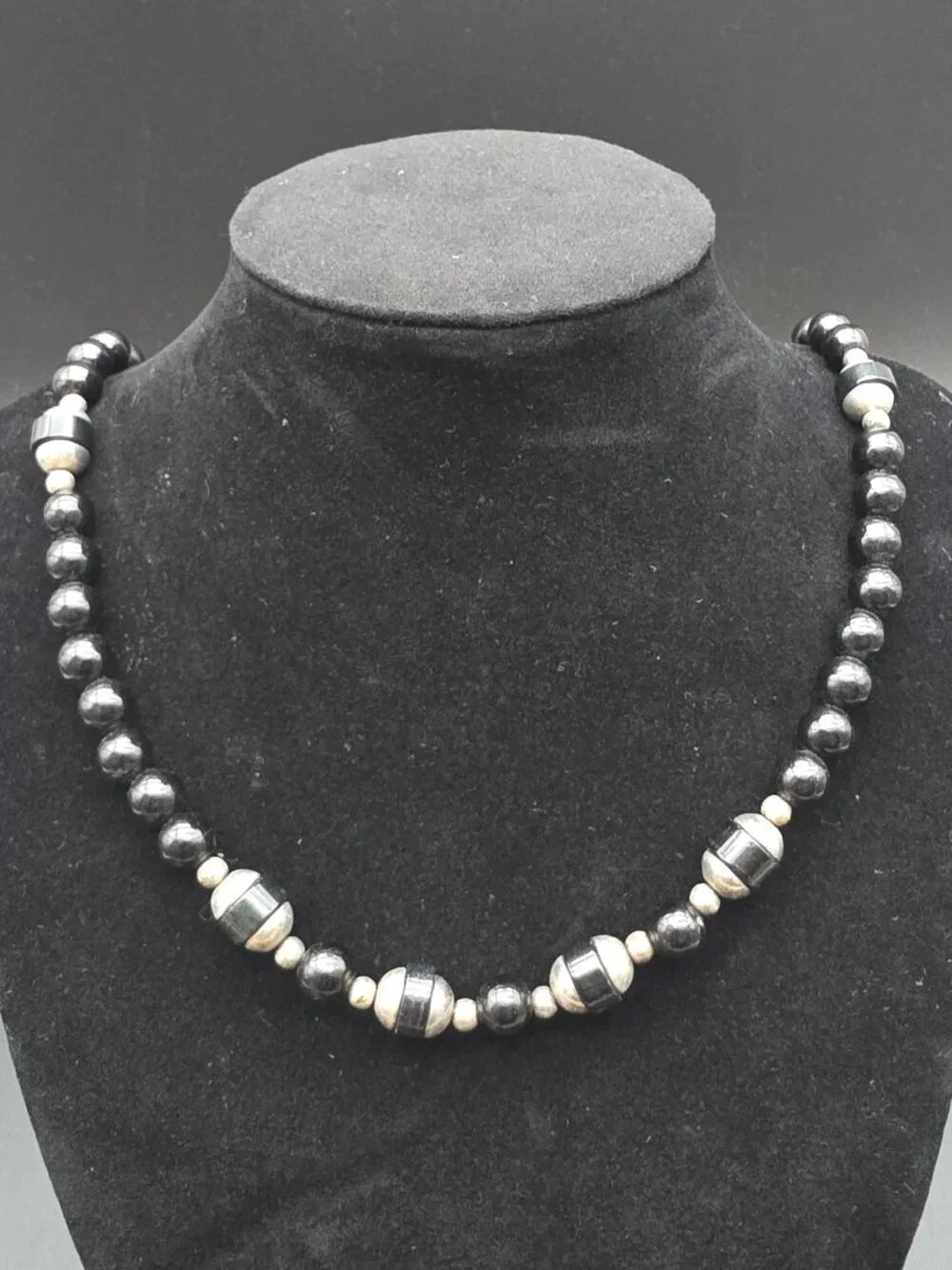 Mens Silver Tone Black Beaded Necklace 22